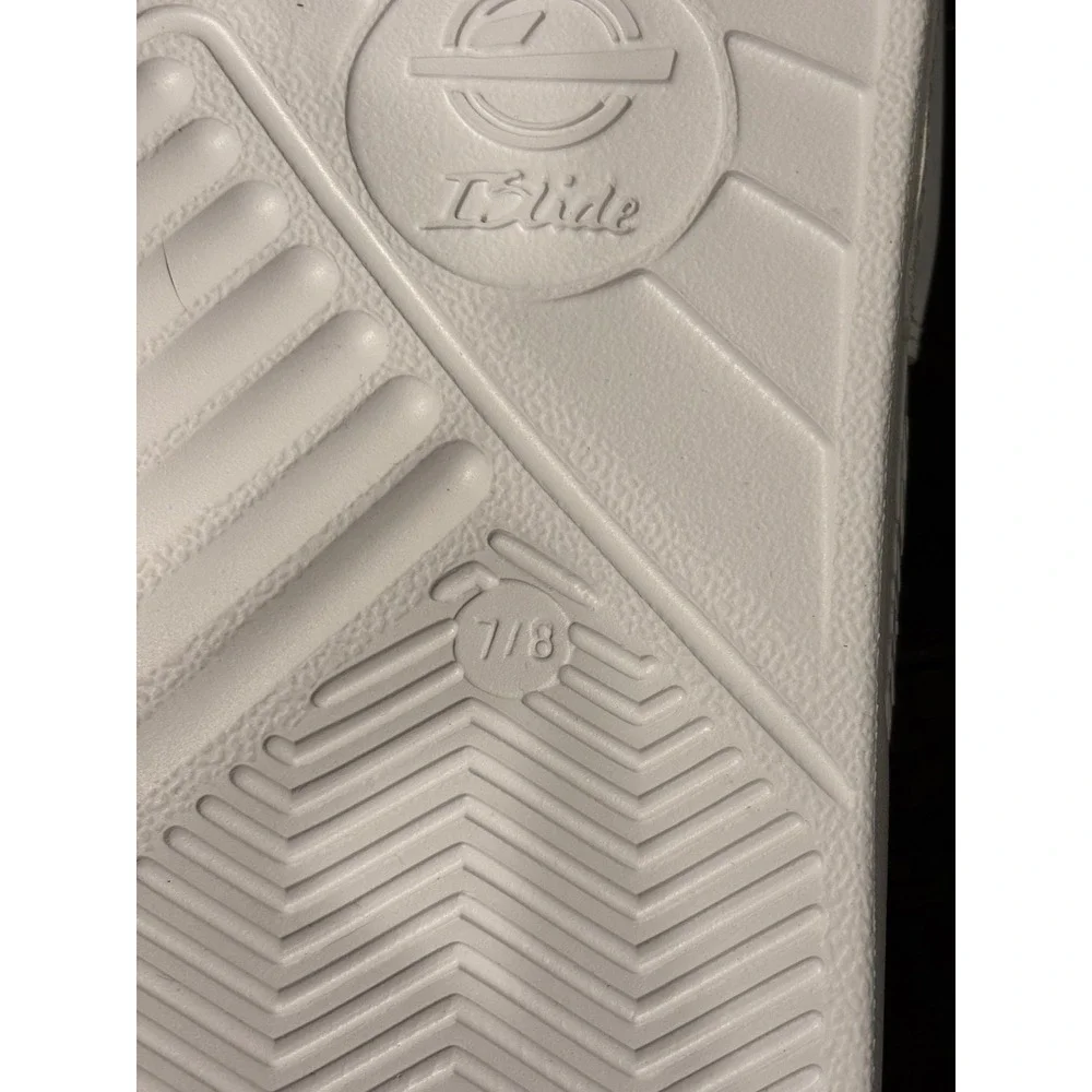ISlide UFC Mens White Black Logo Athletic Slide Sandals Style 375433-10 Size 7/8